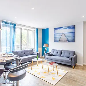  Appartement Le Grand Bleu - 3 Min Gare - Stationnement Facile - Fibre Internet - 4 Télévisions - Lave Vaisselle