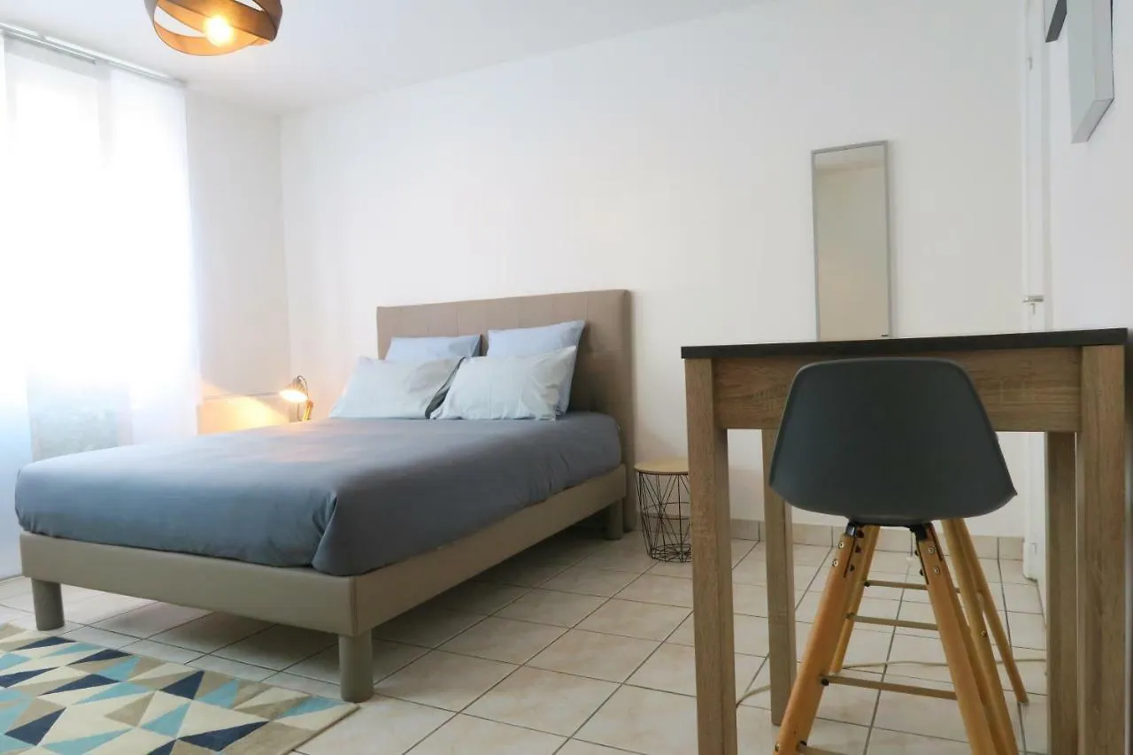 Apartment Class Appart, Centre Ville, Au Calme Lorient
